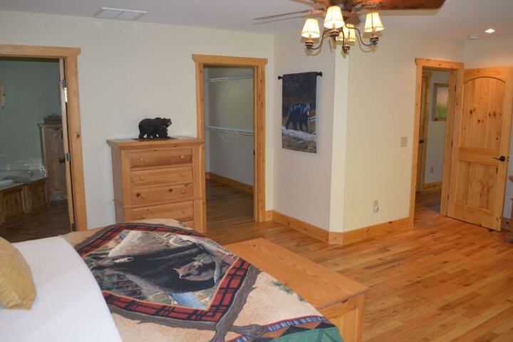Room 10 of 85