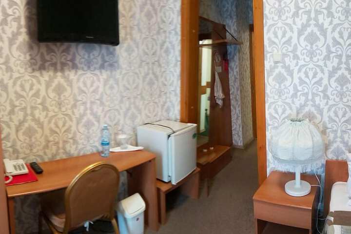 Room 5 of 28