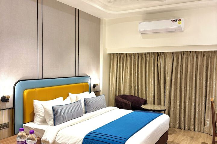 Room 14 of 52