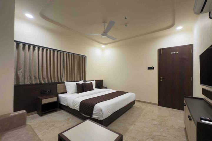 Room 17 of 31