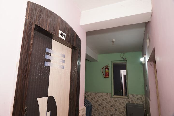 Room 63 of 94