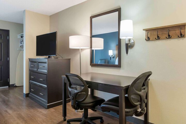 Room 5 of 30