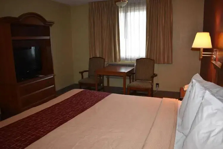 Room 4 of 19