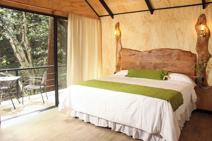 Room 2 of 36