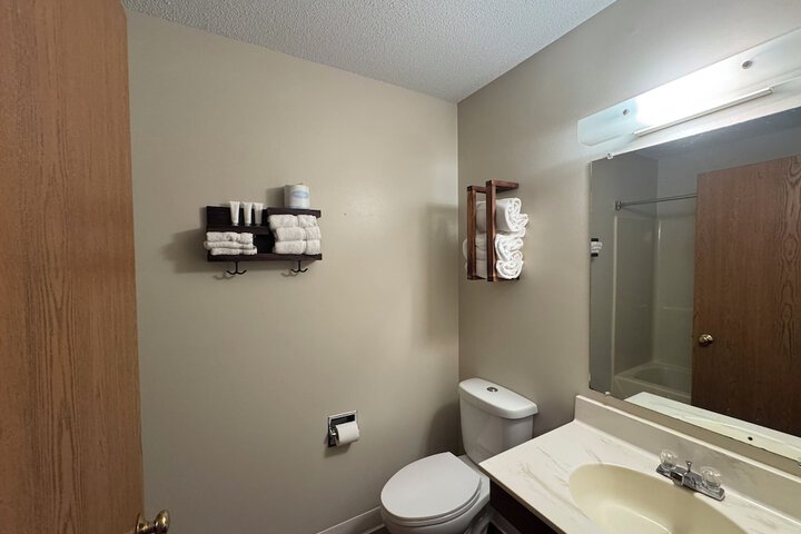 Room 28 of 115