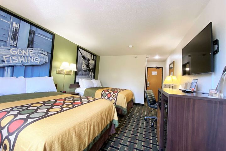 2 Double Beds (5 of 12)