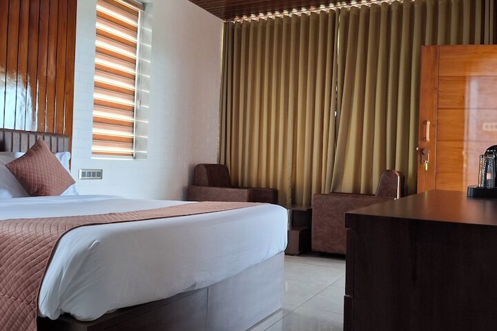 Room 3 of 13