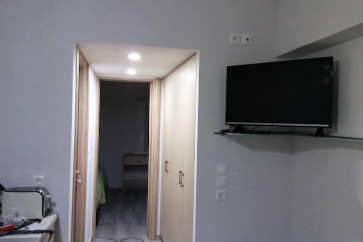 Room 11 of 17