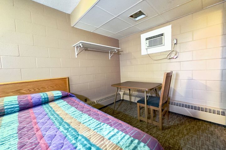 Room 8 of 21
