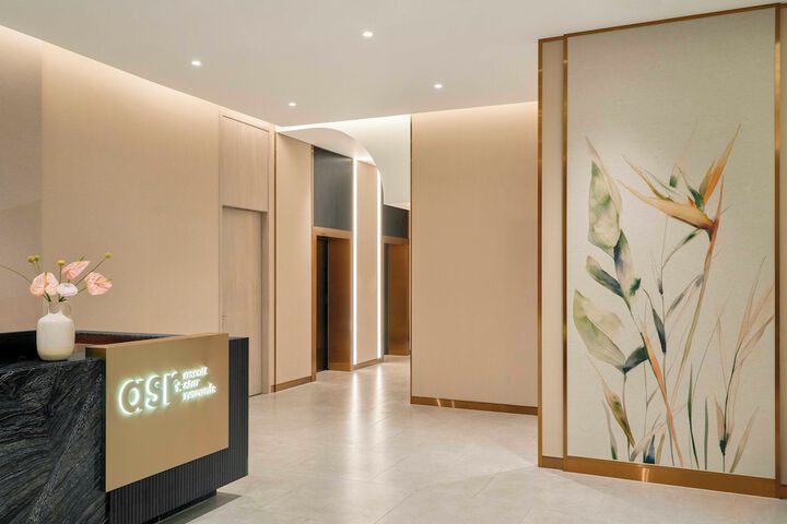 Hotel Interior 10 of 135