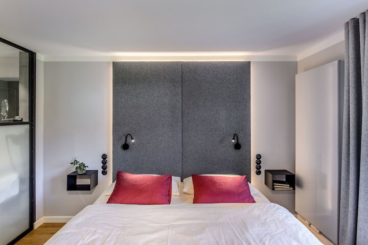 Room 16 of 117
