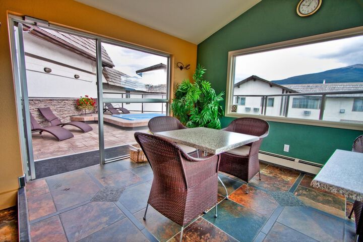 Terrace/Patio 11 of 31