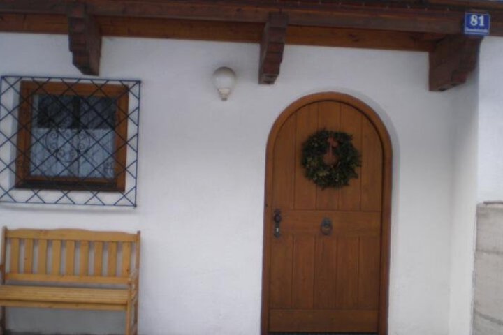 Exterior of HAUS STRANINGER