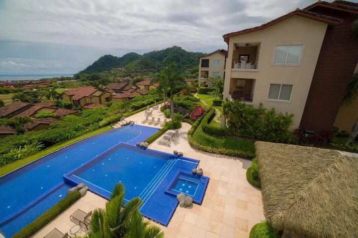 Pool 15 of 26