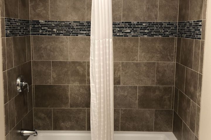 Room 27 of 48