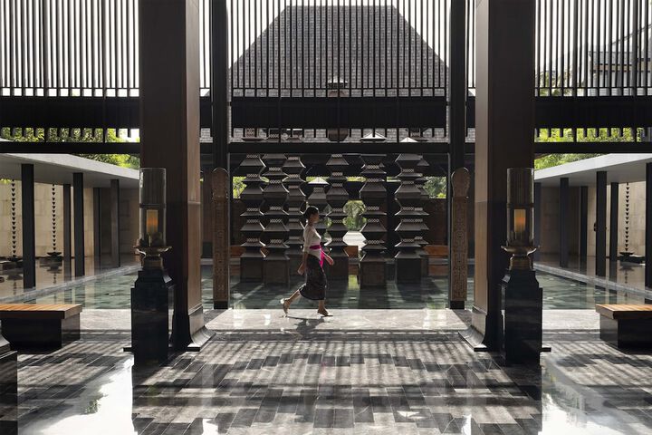 Lobby Entry