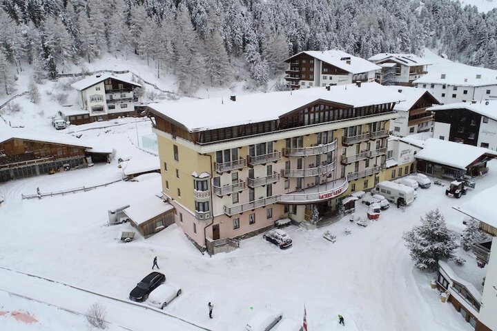 Hotel 19 of 21