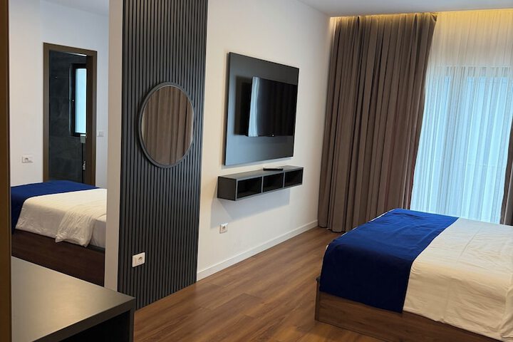 Room 36 of 75