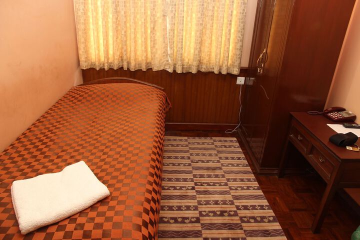 Room 15 of 82