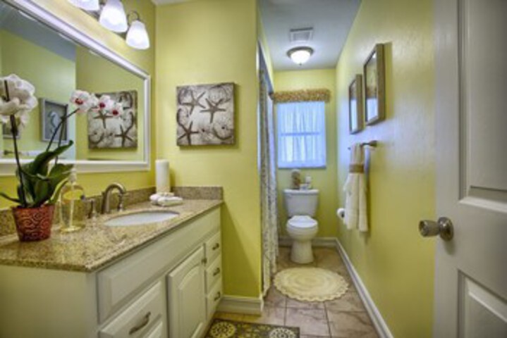 Room 4 of 75