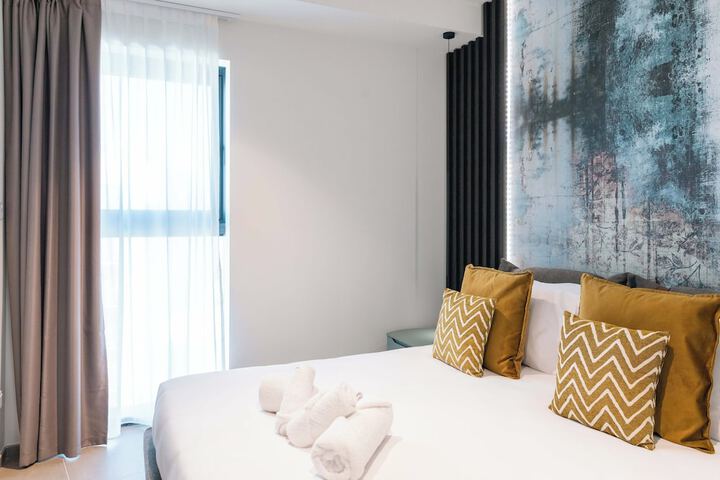 Room 3 of 42
