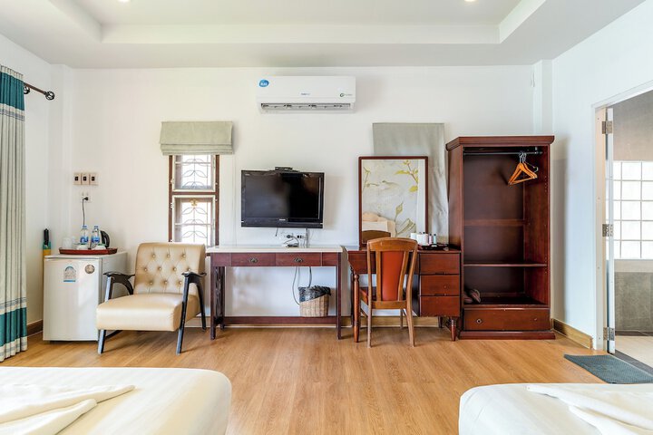 Room 51 of 289