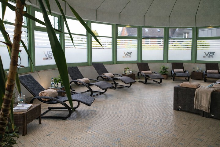 Spa 73 of 90