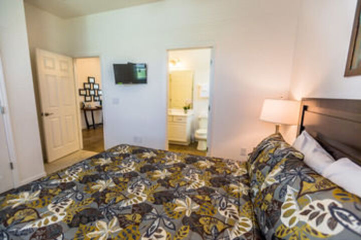 Room 27 of 105