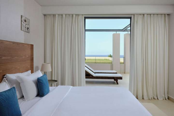 Room 16 of 110