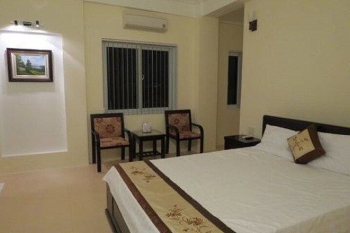 Room 9 of 39