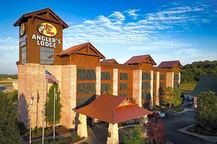 Photo of Bass Pro Shops Anglers Lodge