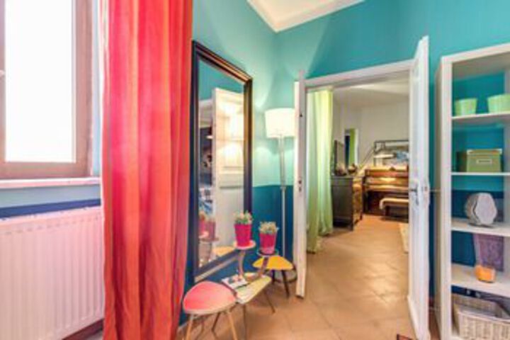 Room 296 of 330