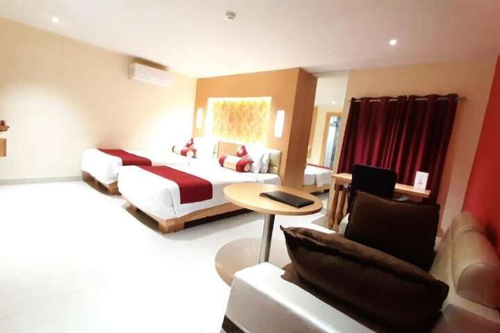 Room 22 of 53
