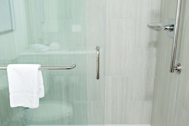 Bathroom shower
