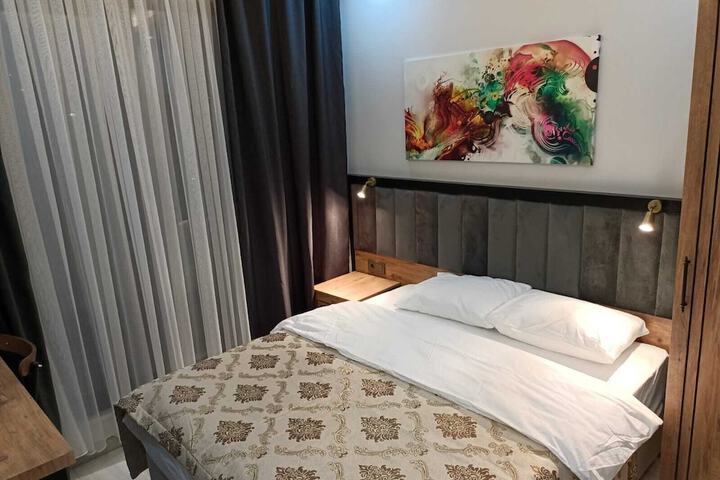 Room 25 of 115