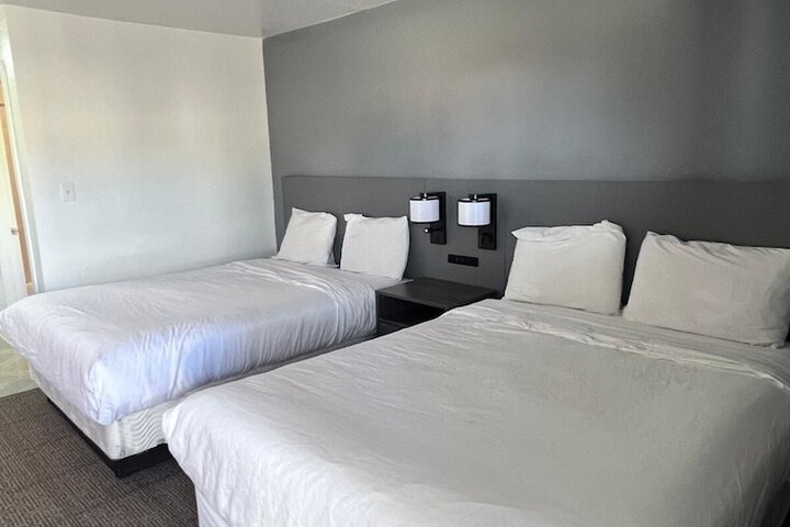 Room 7 of 27