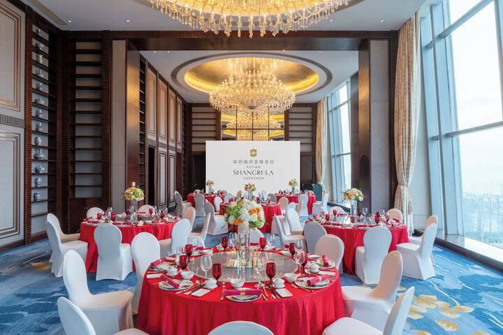 Ballroom/Hall 119 of 148