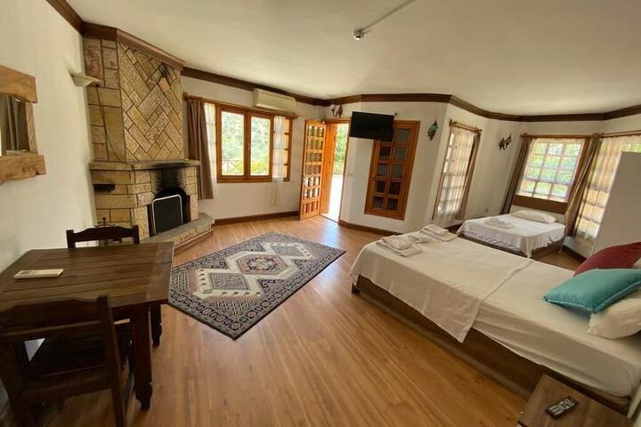 Room 7 of 72