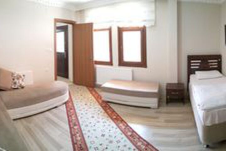 Room 27 of 29