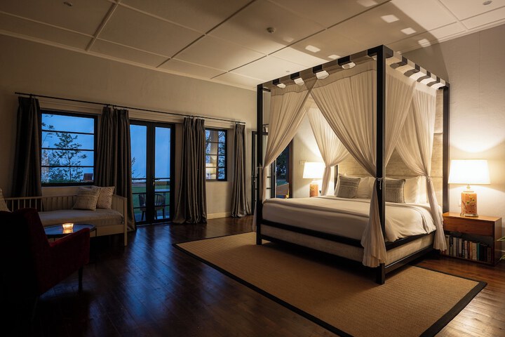 Room 11 of 46