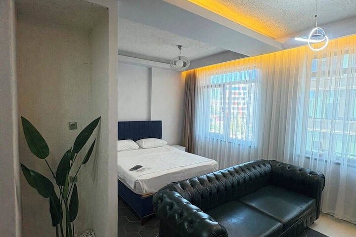 Room 7 of 26