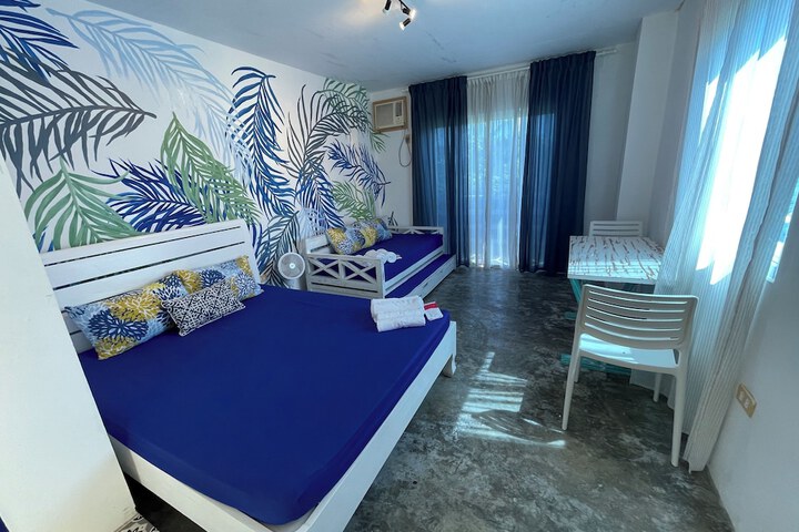 Room 8 of 60