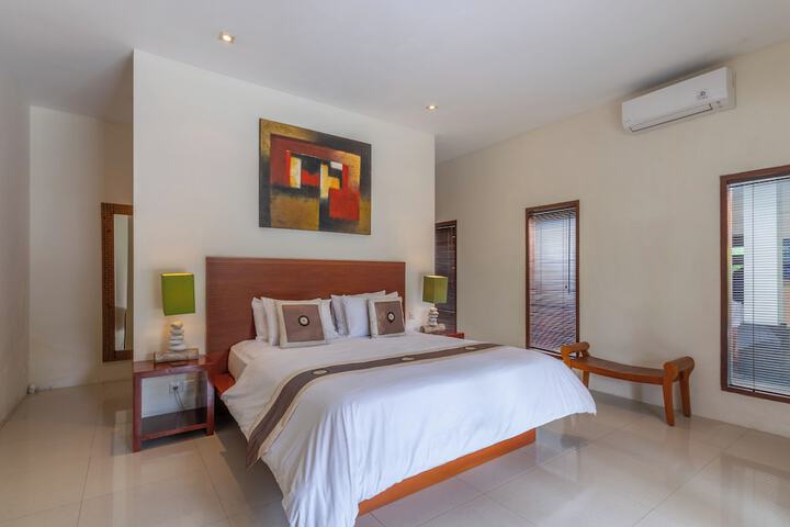 Room 15 of 121