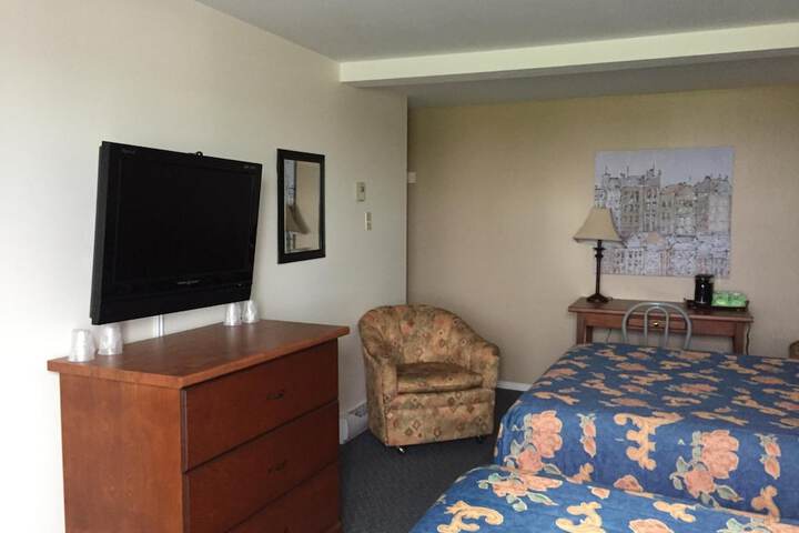 Room 12 of 36