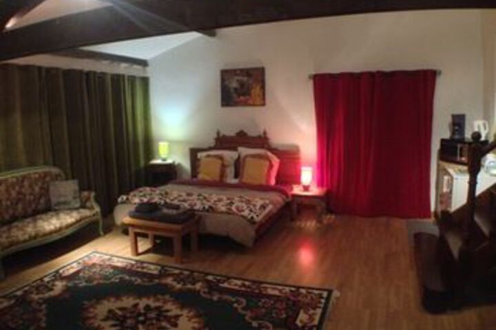 Room 37 of 74