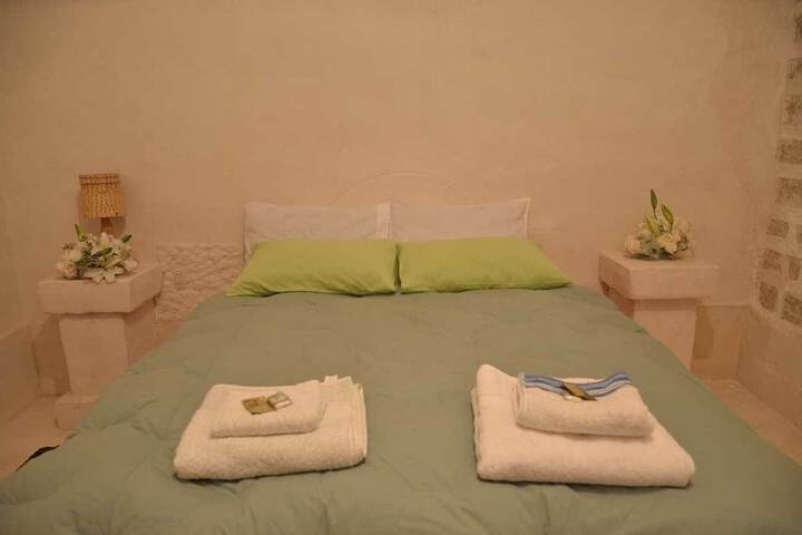 Room 3 of 14