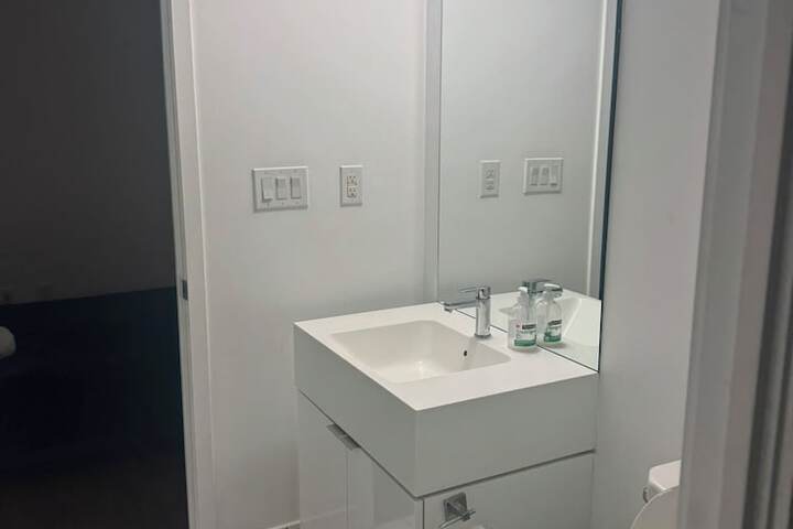 Room 12 of 15