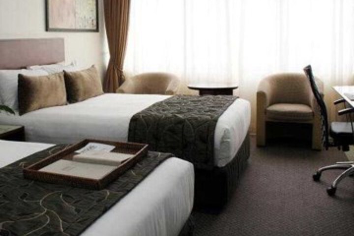 Room 5 of 6