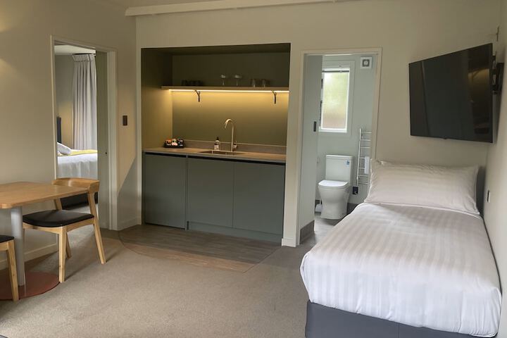 Room 49 of 81