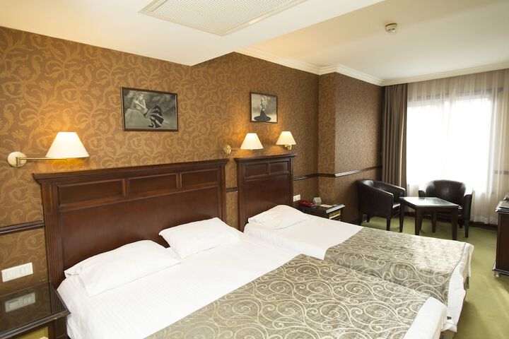 Room 63 of 114